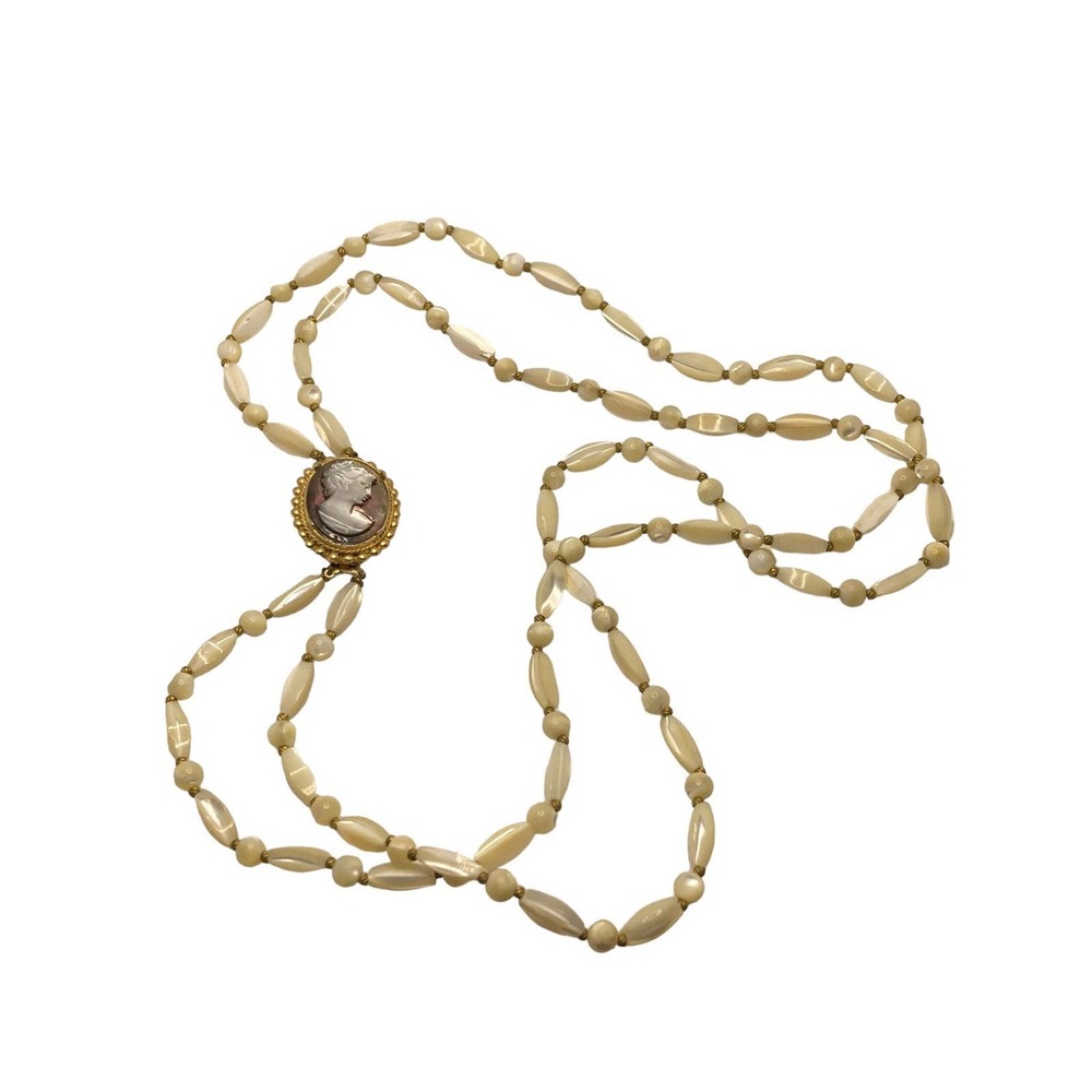 Vintage Cameo Brooch turns into double‎ strand necklace